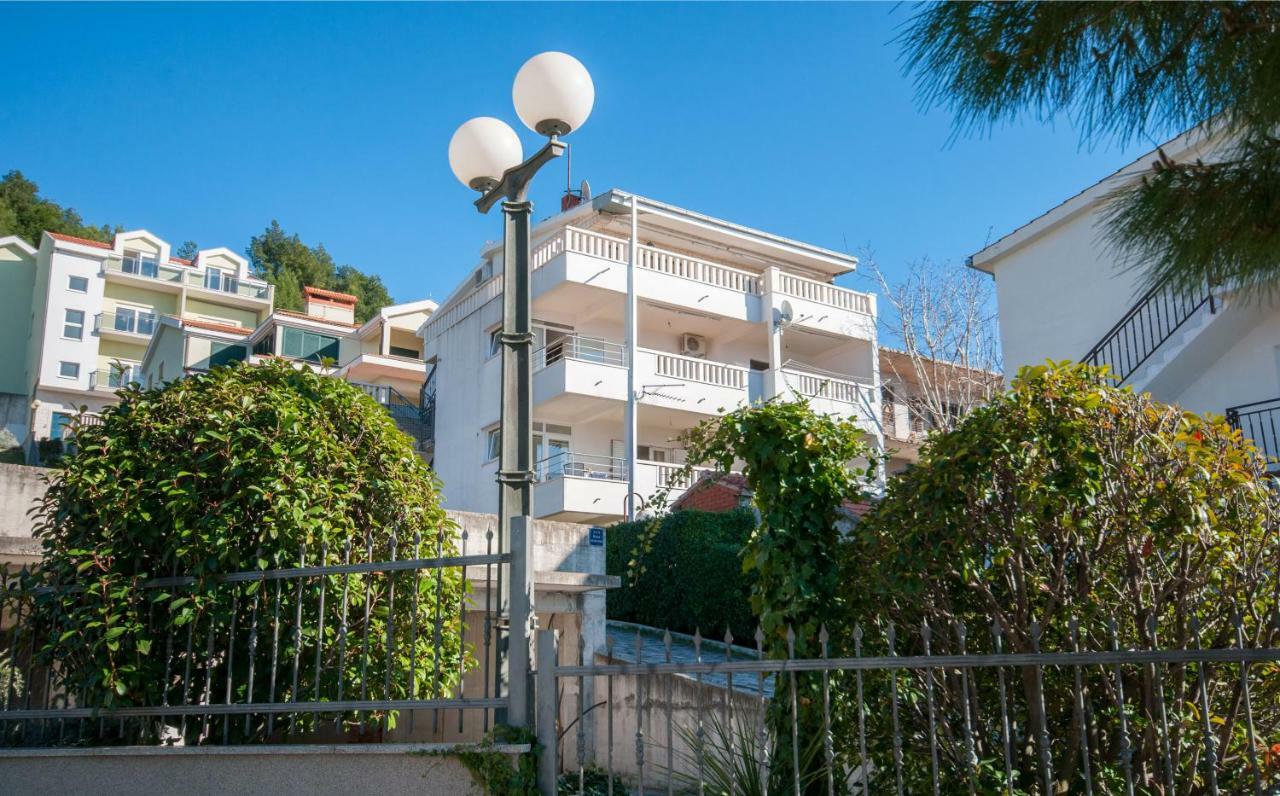 Apartment Ines Omiš Exterior foto